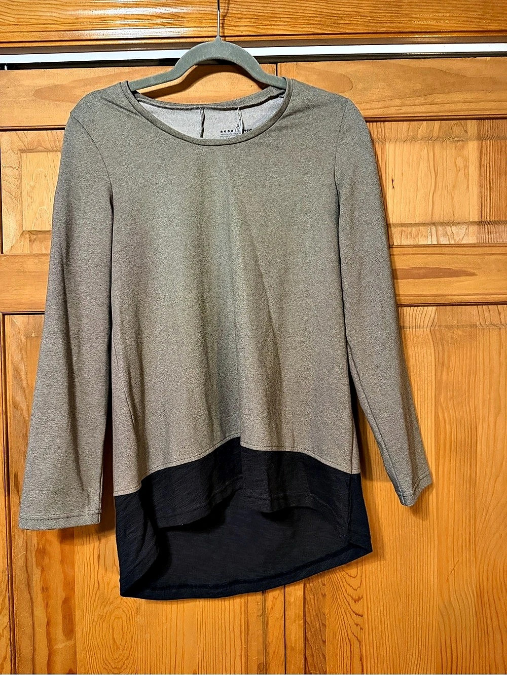 Neon Buddha Color Block Long Sleeve Top Size Small NWT